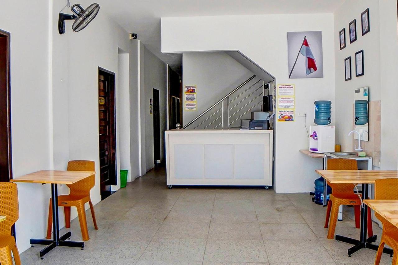 Oyo 91211 Mega Comfort Guest House Μεντάν Εξωτερικό φωτογραφία