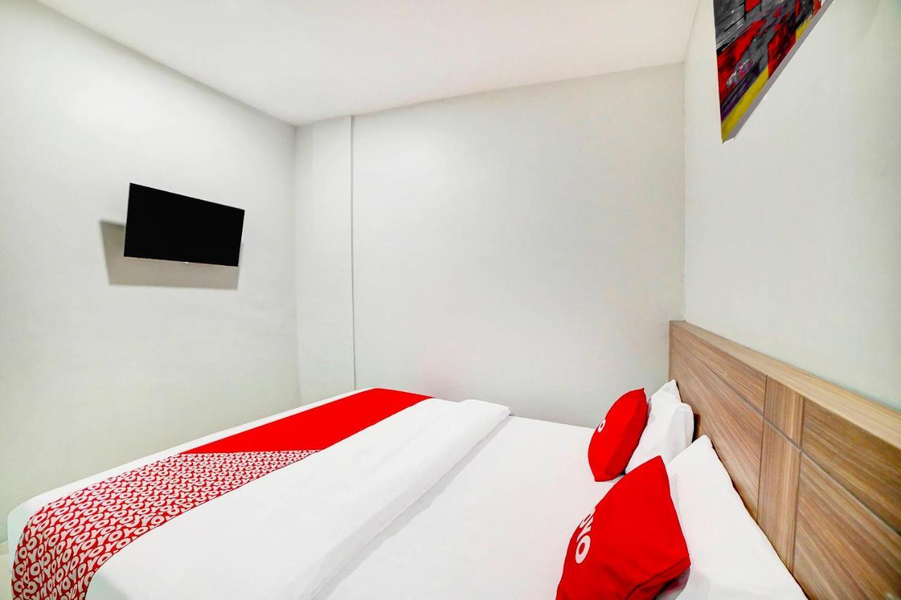 Oyo 91211 Mega Comfort Guest House Μεντάν Εξωτερικό φωτογραφία